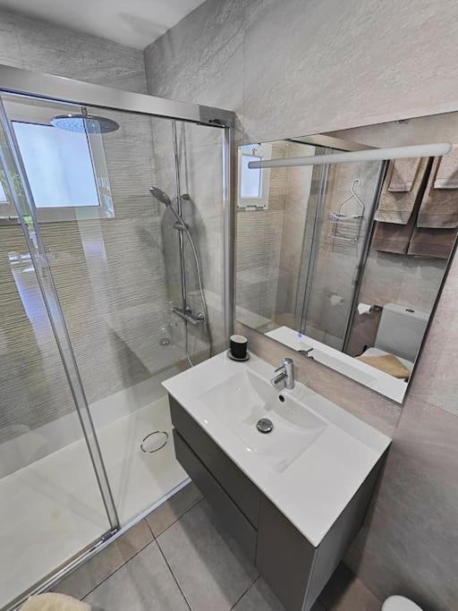 Playa Del Ingles: Beautiful Renovated Apartment San Bartolomé Buitenkant foto