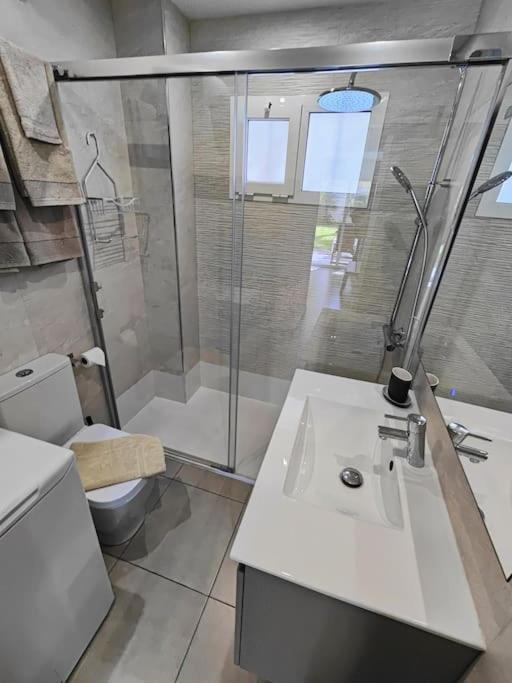 Playa Del Ingles: Beautiful Renovated Apartment San Bartolomé Buitenkant foto